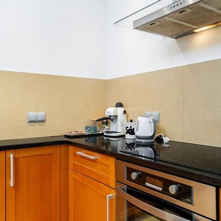 Superb Czerska Family Apartment ワルシャワ エクステリア 写真
